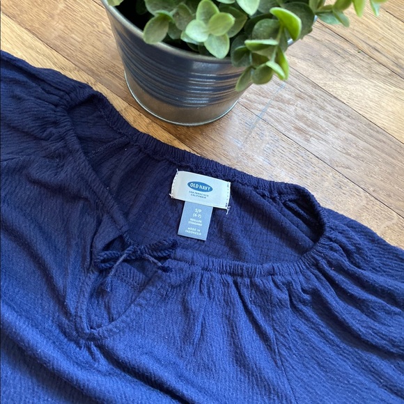 Old Navy Top - Picture 4 of 4